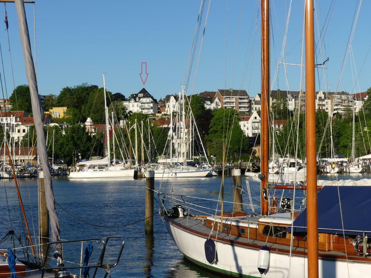 Stadtvilla Mit Hafenpanorama Flensburg Exterior photo